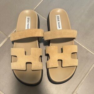 Steve Madden Beige Slide Sandals